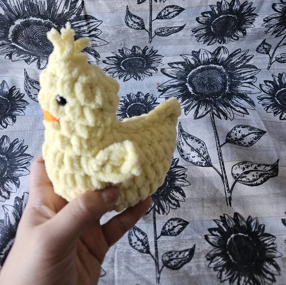 Crochet Light Yellow Baby Chick Amigurumi Plushie - Picture 3 of 13